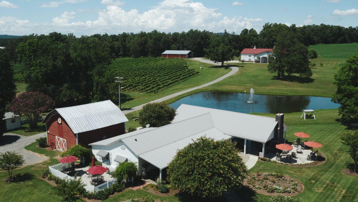 Aerial view of Laurel Gray Vineyards' buildings and grounds during daytime