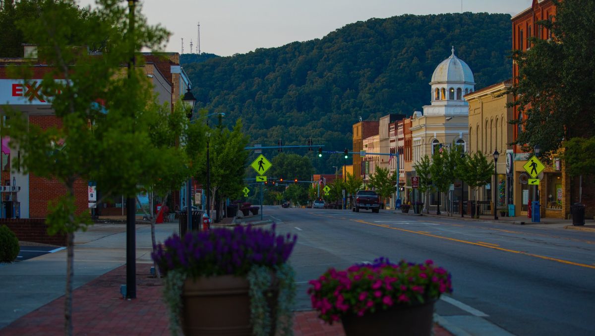 Retirement-Friendly Small Towns in North Carolina - Retire NC