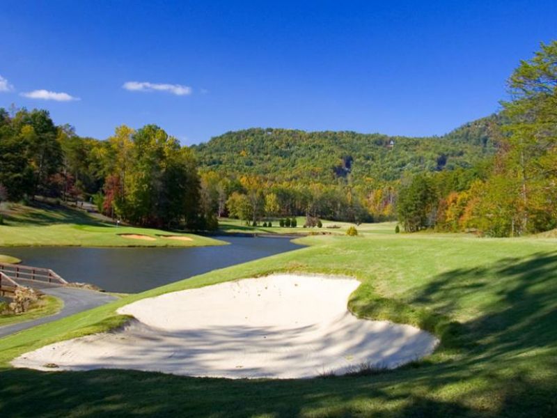 Bald Mountain Golf Course At Rumbling Bald 