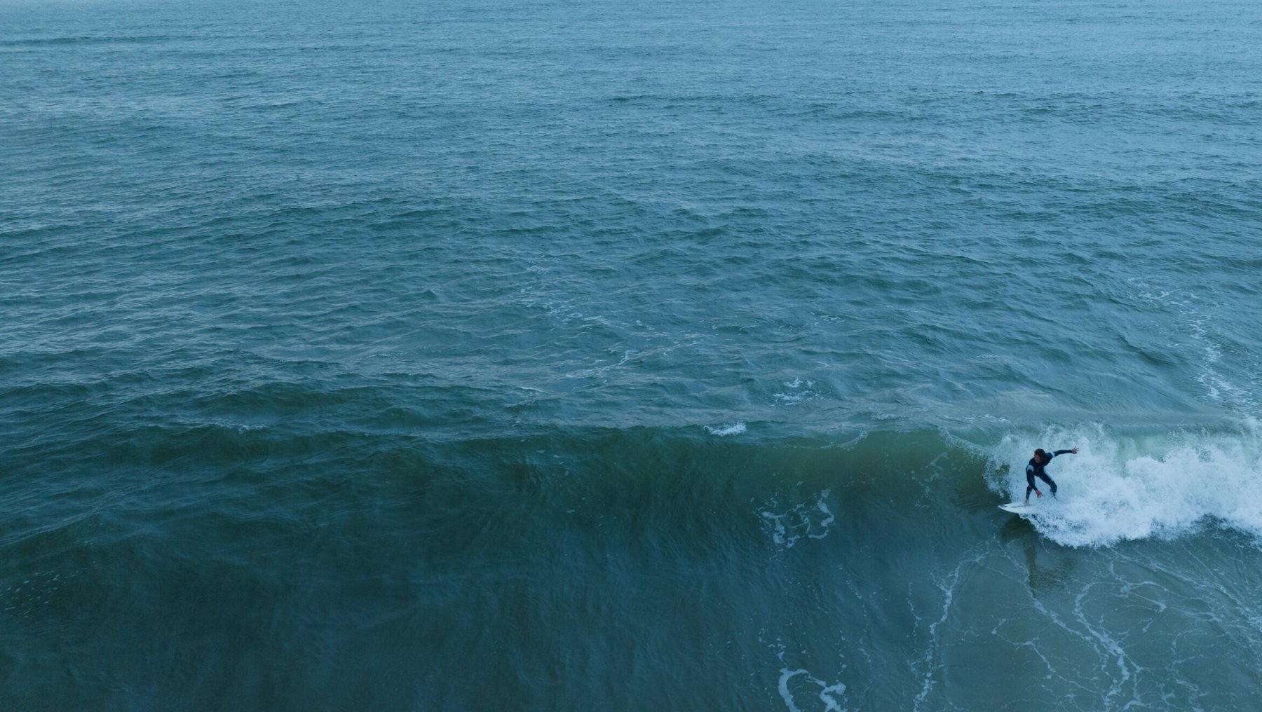 A person surfing in the ocean