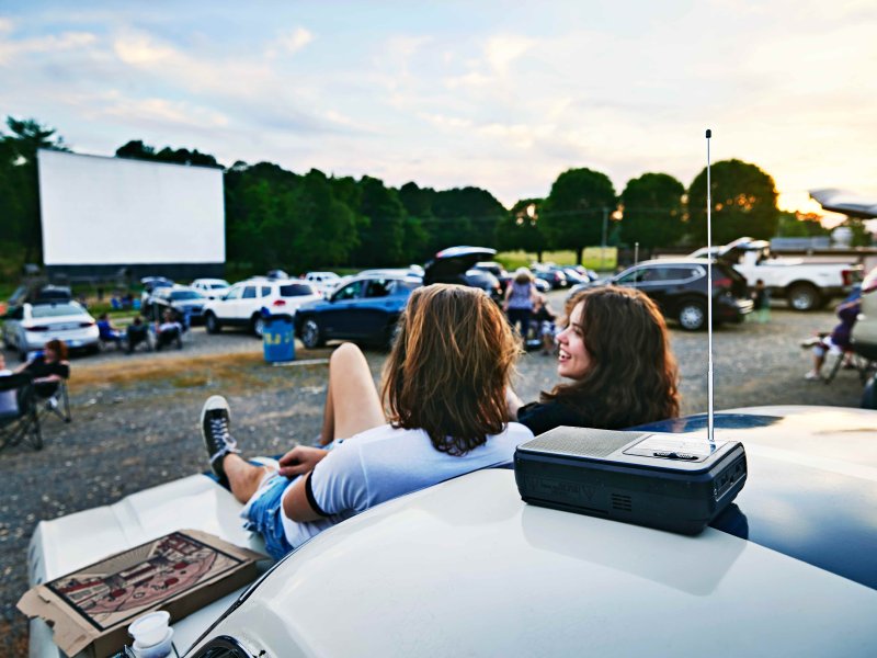 New York will host a summer series of drive-in festivals - Lonely