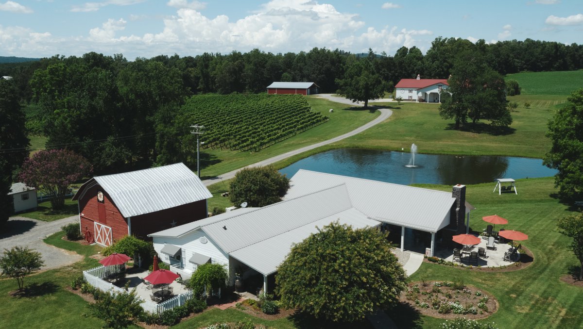 Aerial view of Laurel Gray Vineyards' buildings and grounds during daytime