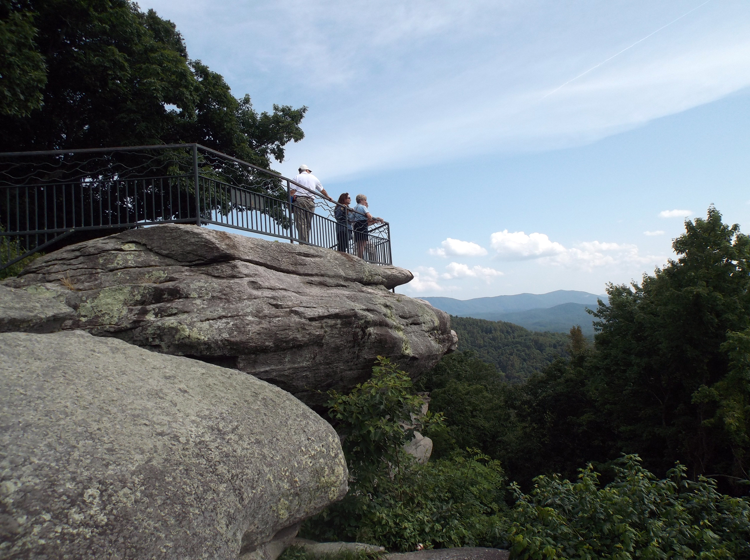 Jump Off Rock in Hendersonville, NC | VisitNC.com