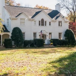 holly and ivy inn newton nc