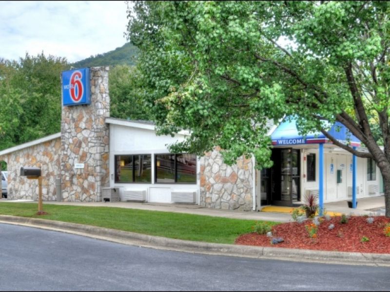 Motel 6 Asheville | VisitNC.com