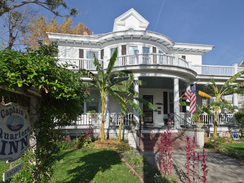 Captain’s Quarters Inn