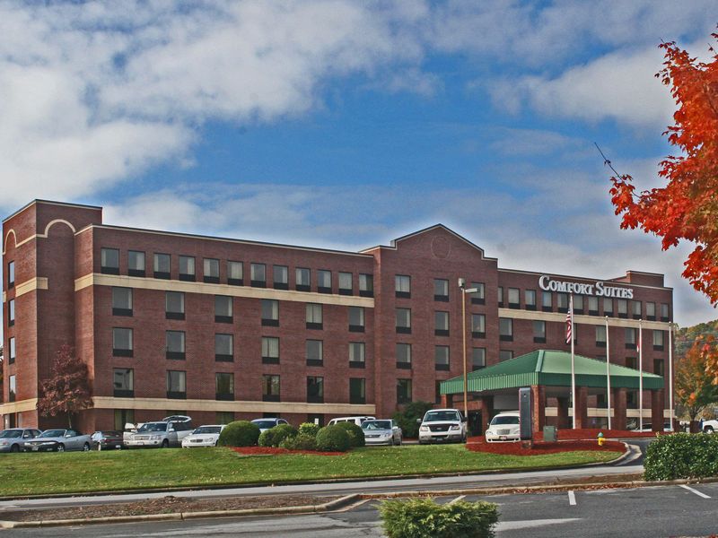 Comfort Suites Outlet Center | VisitNC.com