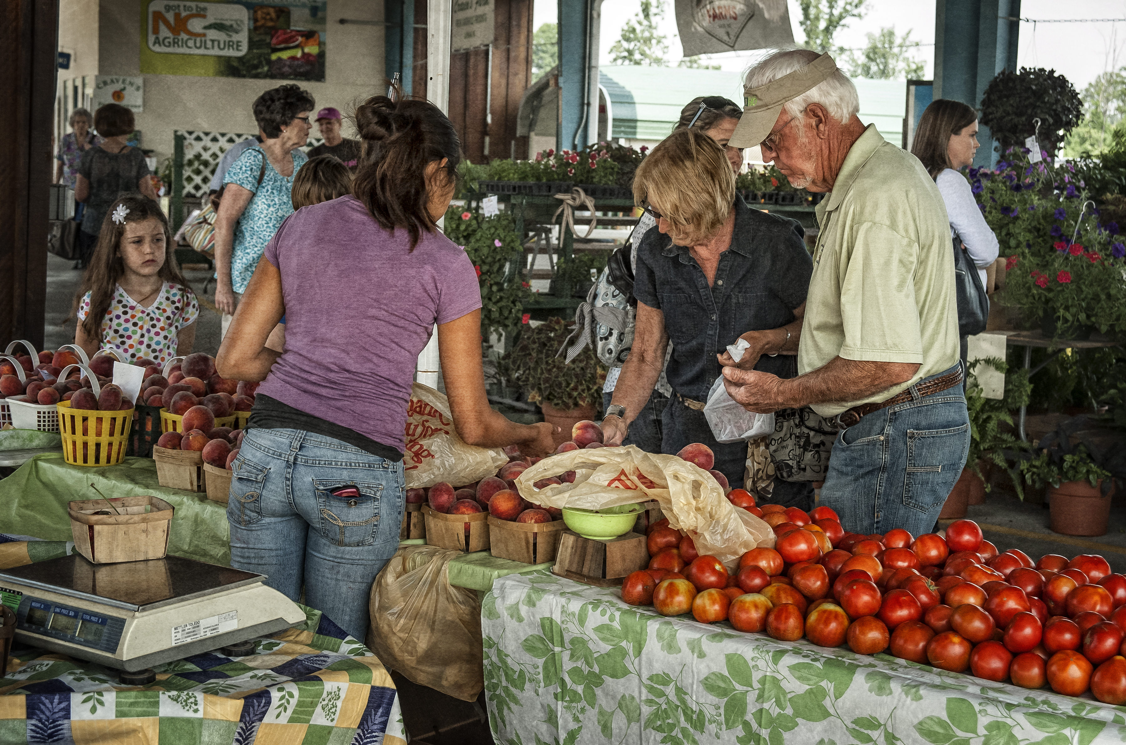 Robert G. Shaw Piedmont Triad Farmers Market | VisitNC.com