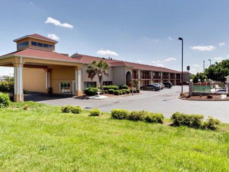 Quality Inn & Suites | VisitNC.com