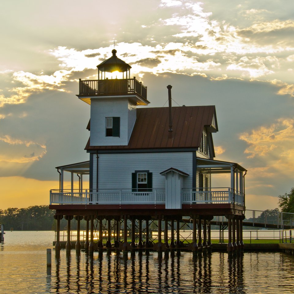 Roanoke river lighthouse