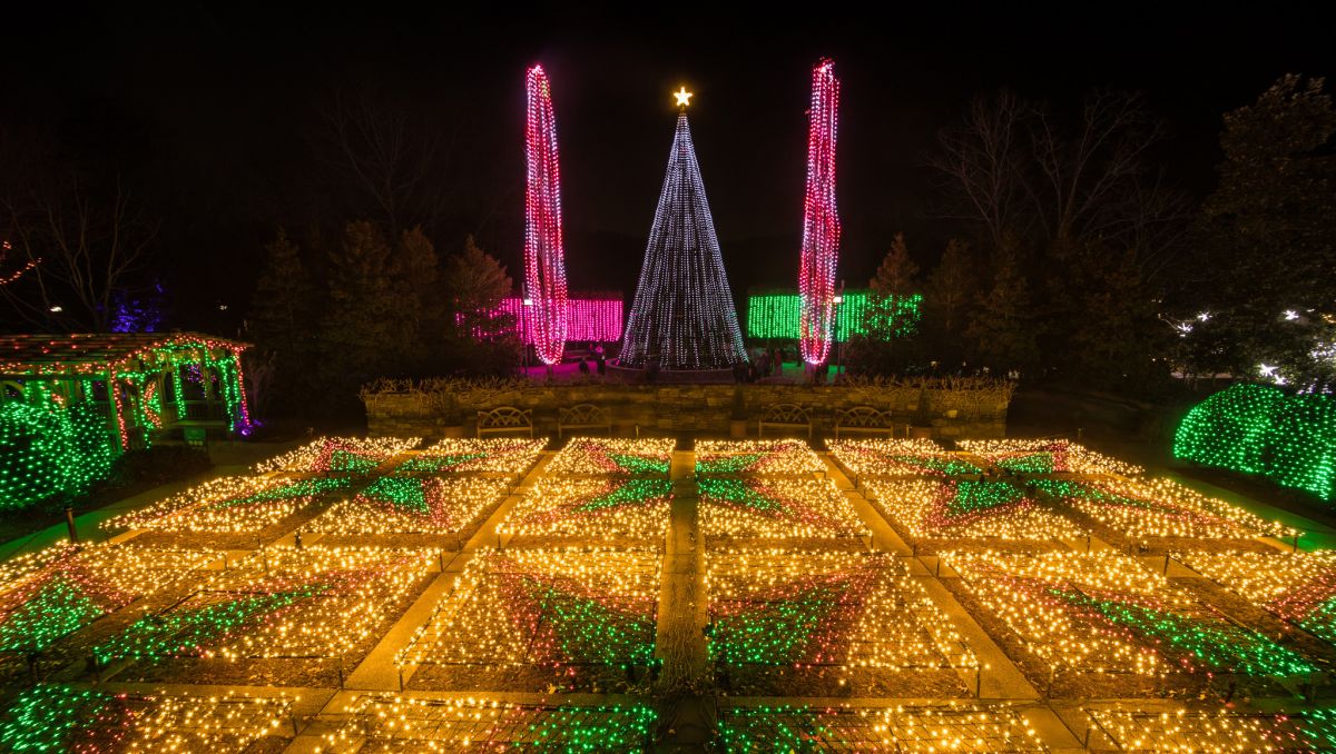 nc christmas light show 2020 Holiday Light Shows Glow With Seasonal Cheer Visitnc Com nc christmas light show 2020